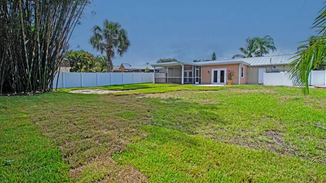 Residence photo 5