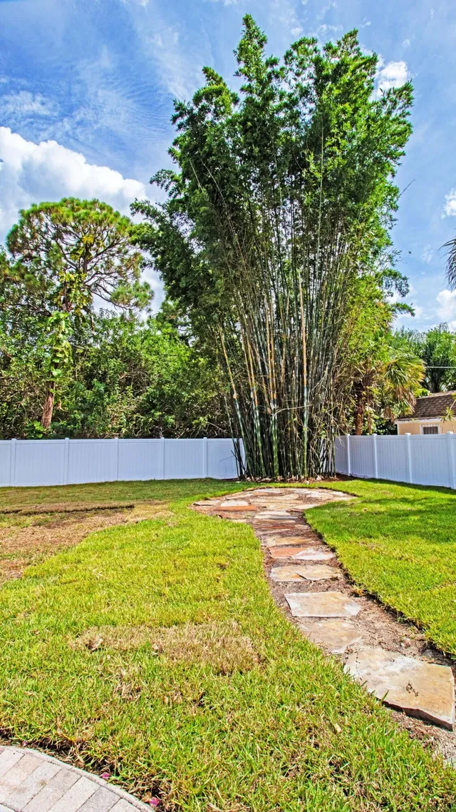Residence photo 13