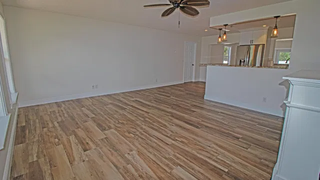 Residence photo 17