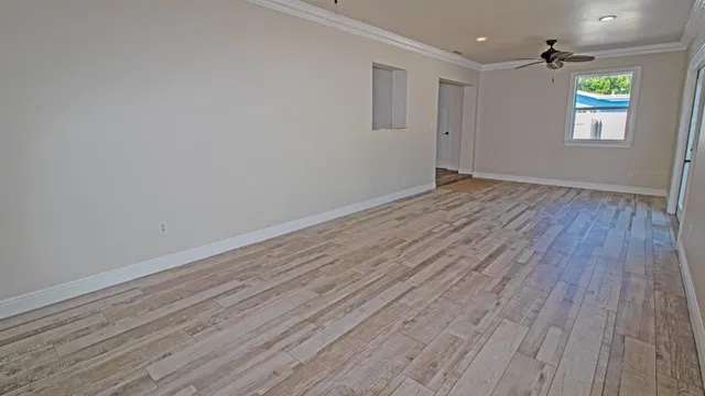 Residence photo 32