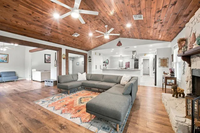 Residence photo 9
