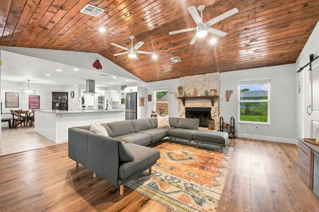 Residence photo 10