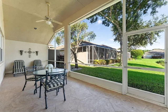Residence photo 34