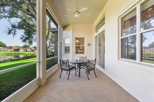 Residence photo 36