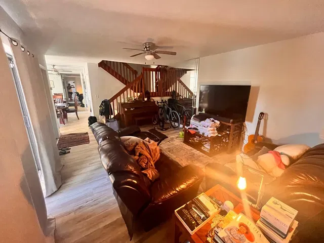 Residence photo 16