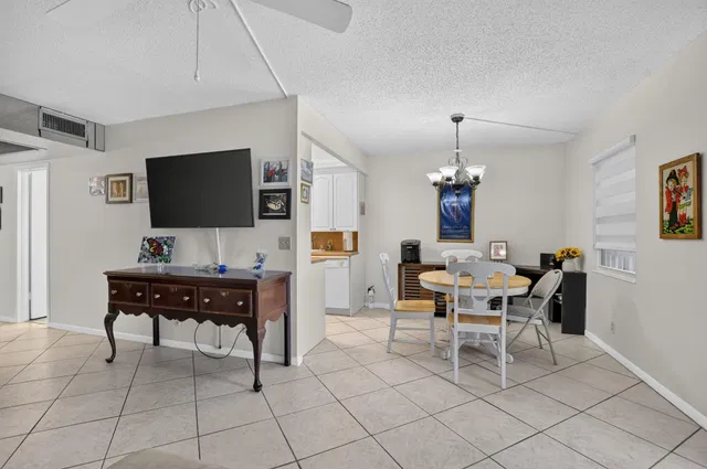 Residence photo 7