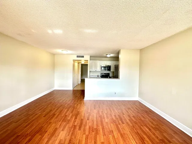 Residence photo 15