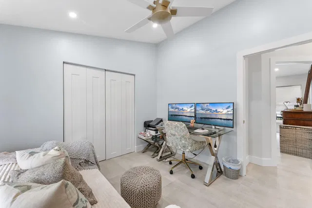 Residence photo 9