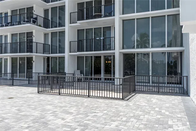 Unit 112 photo 28