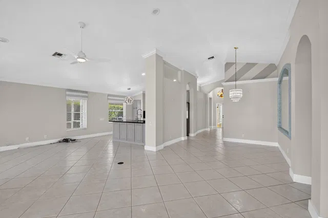 Residence photo 4