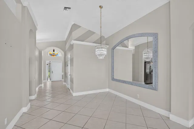 Residence photo 6