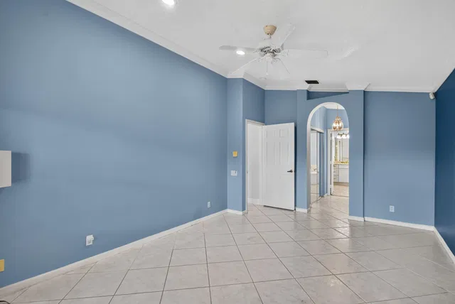 Residence photo 17