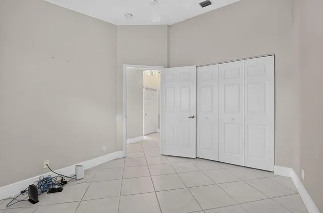 Residence photo 23