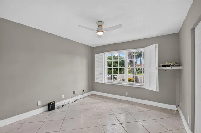 Residence photo 26