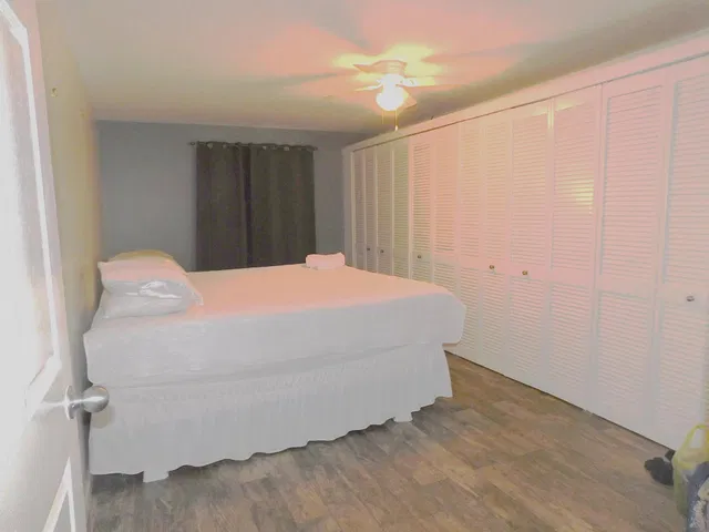  Residence photo 8