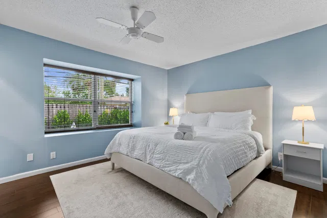 Residence photo 4
