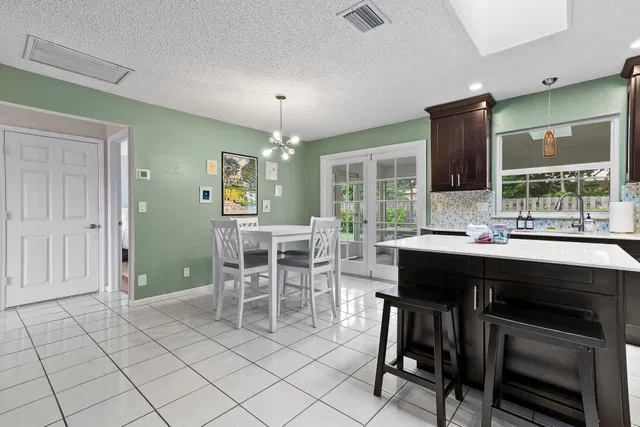  Residence photo 11