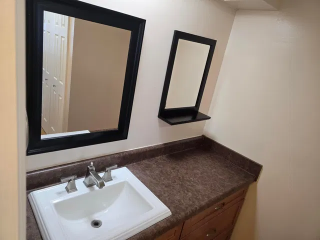 Unit 102 photo 16