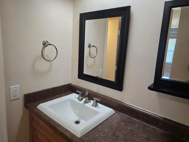 Unit 102 photo 17