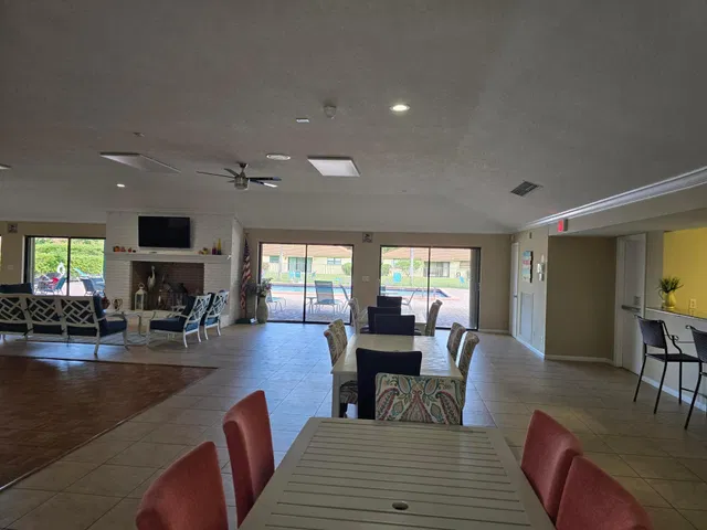 Unit 102 photo 31