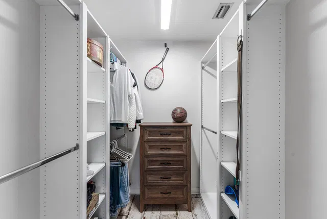 Residence photo 18