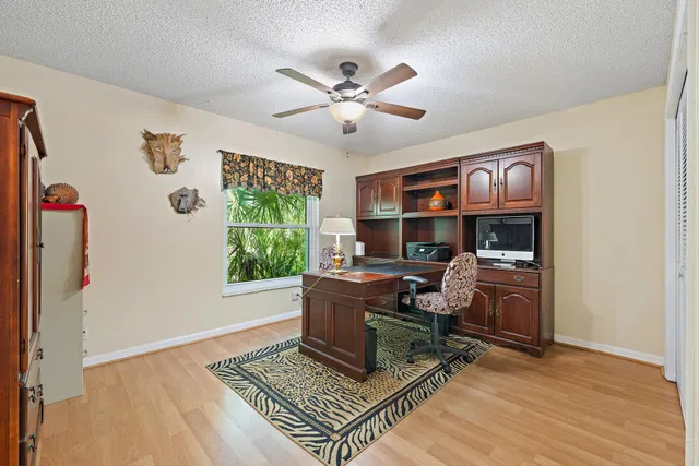 Residence photo 15