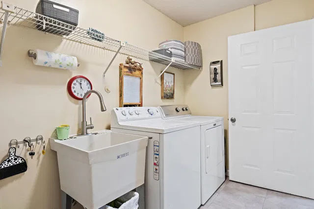 Residence photo 19
