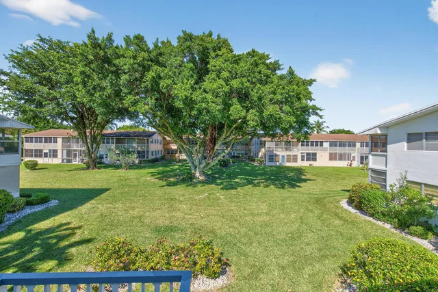  Residence photo 8