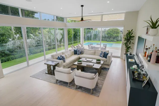Palm Trail Delray Beach Residence photo 21