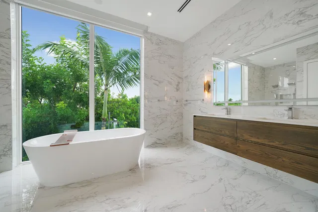Palm Trail Delray Beach Residence photo 25