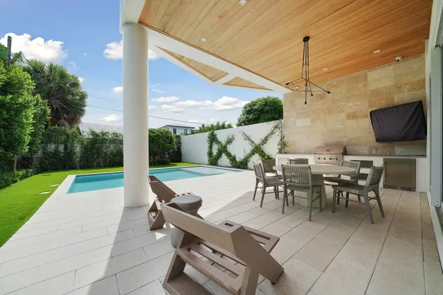 Palm Trail Delray Beach Residence photo 38
