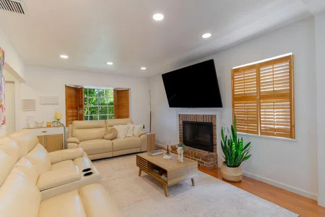 Residence photo 10