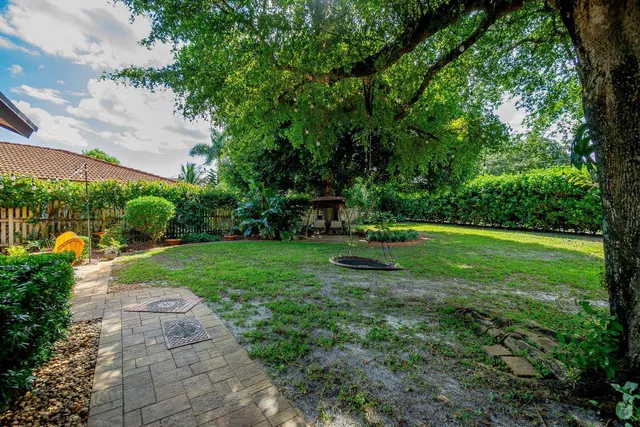 Residence photo 32