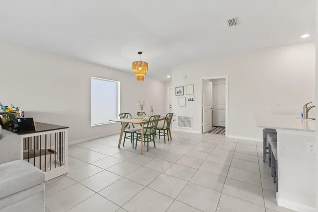  Residence photo 20