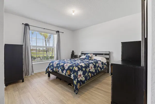  Residence photo 23