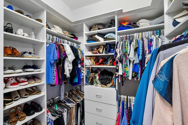 Residence photo 25