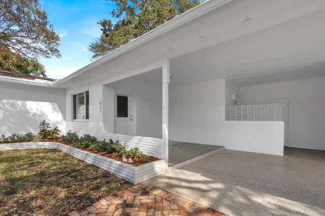 Residence photo 6