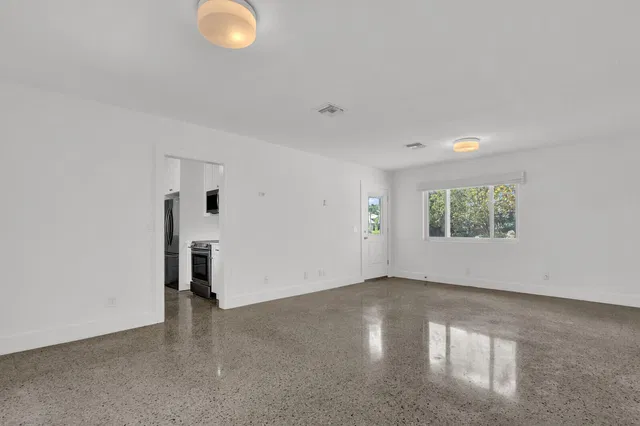 Residence photo 9