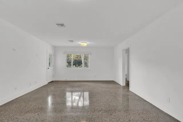 Residence photo 11