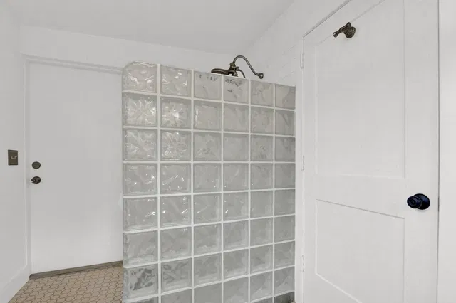 Residence photo 19