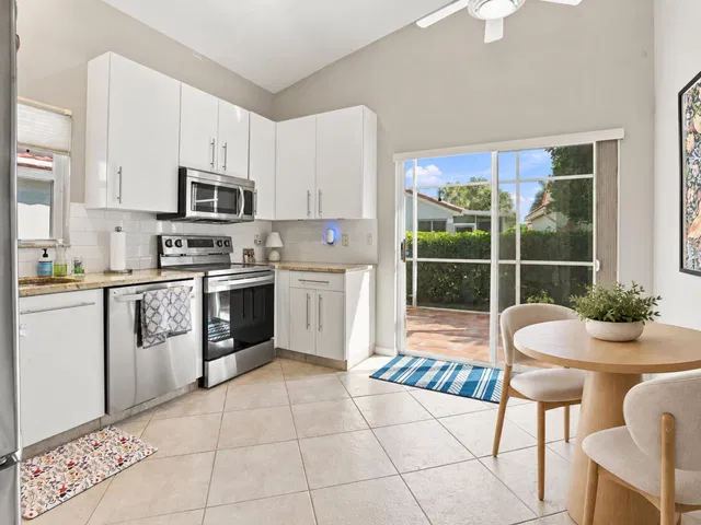 Residence photo 9