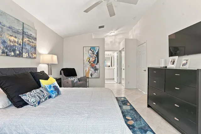 Residence photo 15