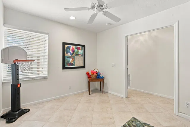 Residence photo 25