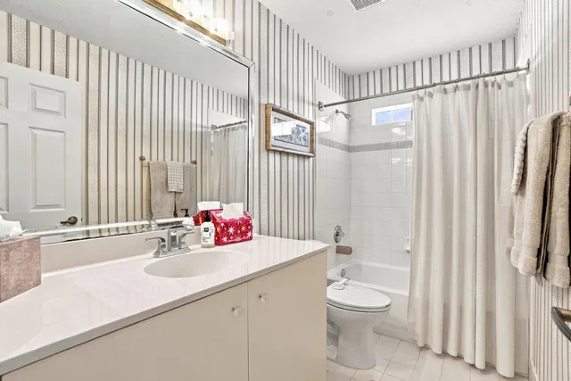 Residence photo 28