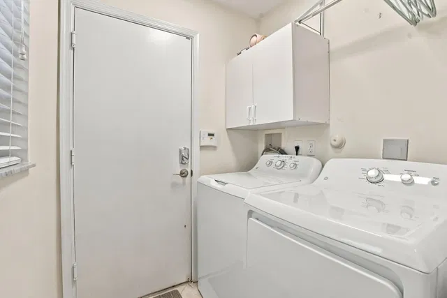 Residence photo 35