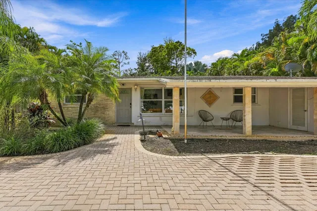 Residence photo 5