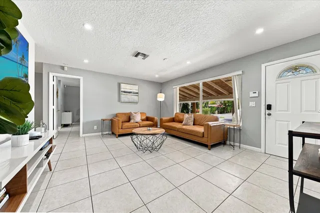 Residence photo 9