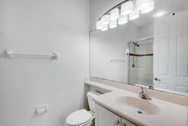 Residence photo 12