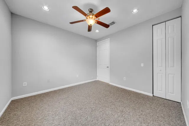 Residence photo 14