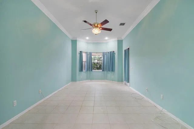 Residence photo 19